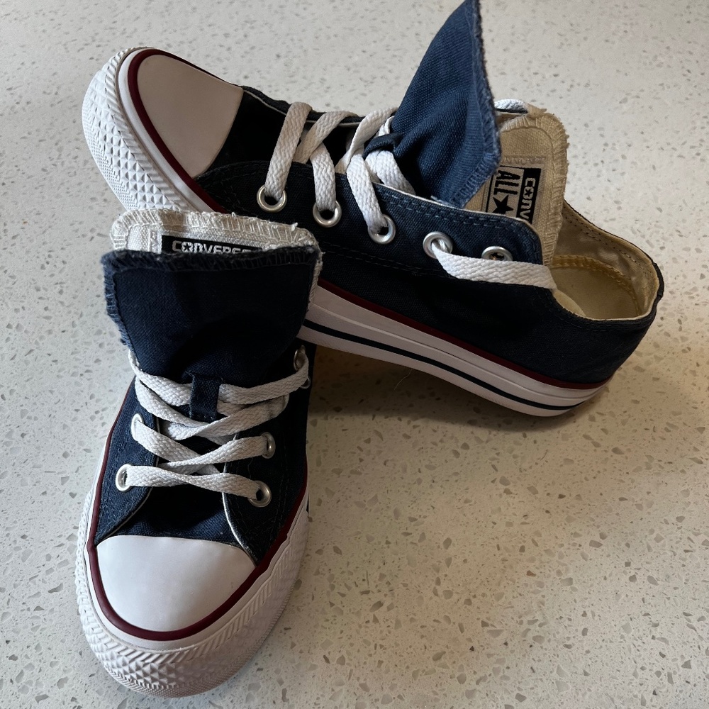 Converse Chuck Taylor Double Tongue OX Navy Blue and Burgundy Mens 4, Womens 6